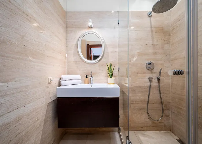 Fabryczna, Sun & Snow Warsaw