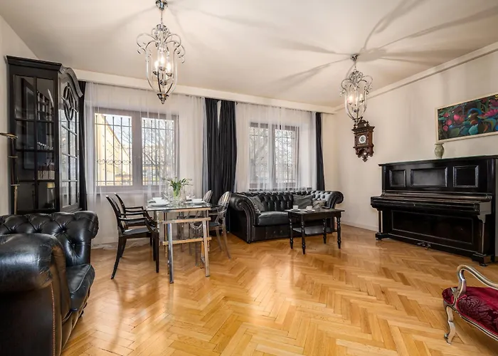 Fabryczna, Sun & Snow * Varşova