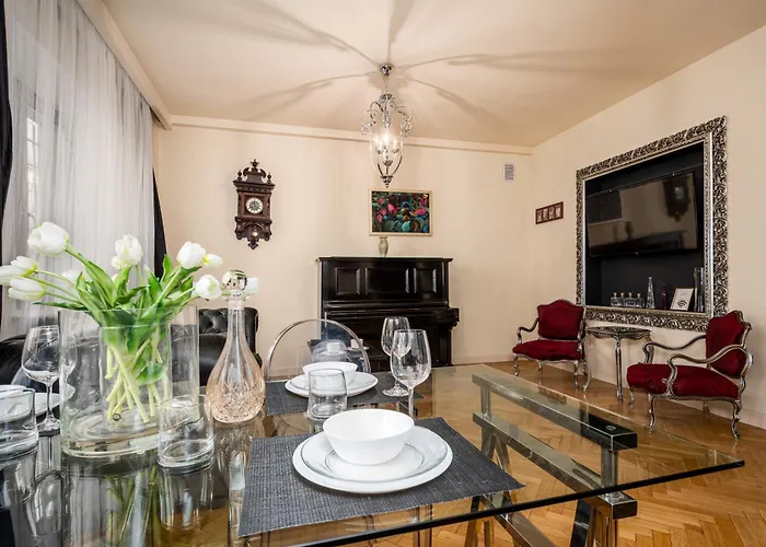 Fabryczna, Sun & Snow Daire *