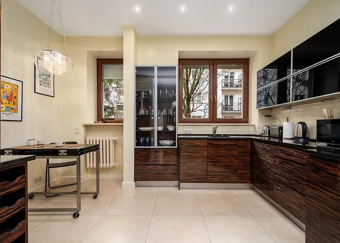 Fabryczna, Sun & Snow Daire