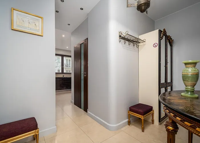 Fabryczna, Sun & Snow Daire